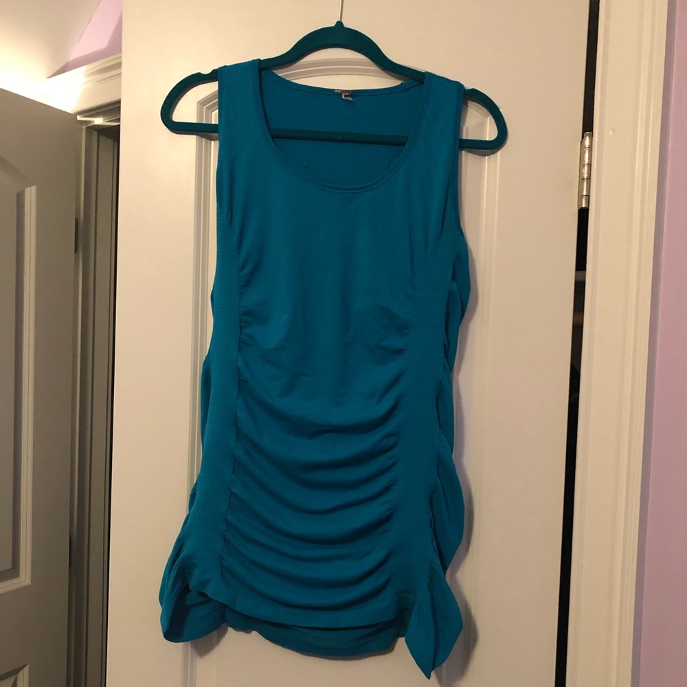 Workout tank top